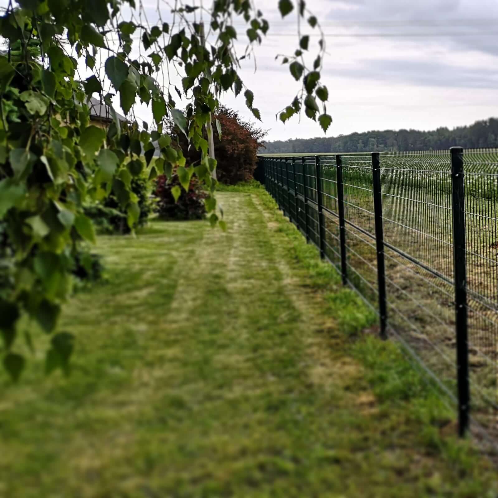 3D paneļu žoga montāža